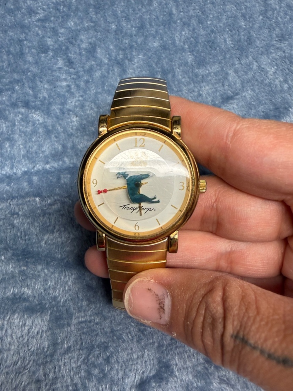 Gold-Tone Women's/Unisex Watch with Blue Dolphin Motif